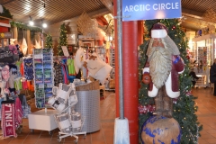 Polarkreis, Weihnachtsmann und Souvenirs