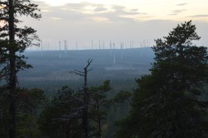 Windkraftanlagen am Horizont